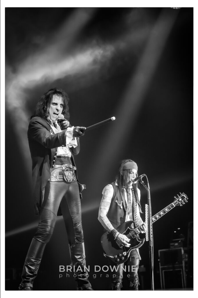 Alice Cooper with The Hollywood Vampires in Paris live concert review